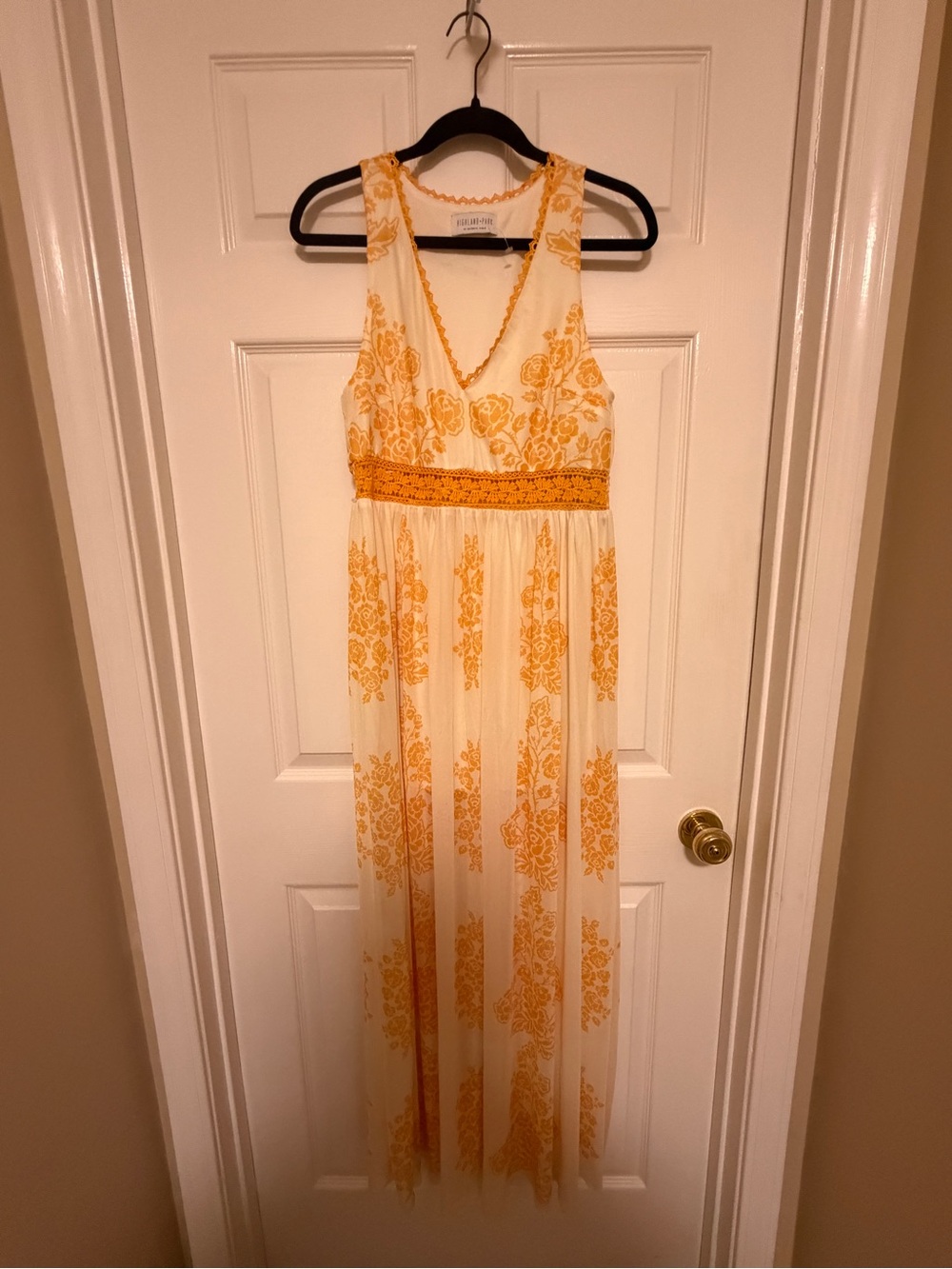 Highland Park/Material Girls Yellow/White Maxi Dress Boho Crochet Trim Empire L